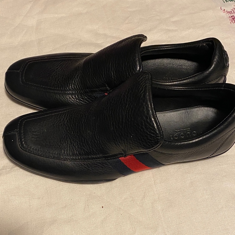 Gucci Black Leather Slip-Ons with Red and Blue Accents - Picture 6 of 7
